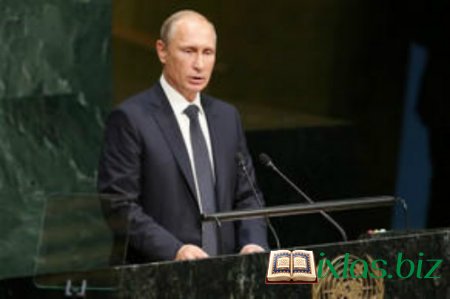 Vladimir Putin İslamı dünyanın ən əzəmətli dini adlandırıb