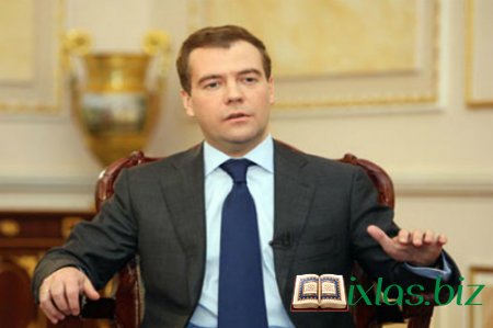 Medvedev: "Terror aktı ehtimalı..."